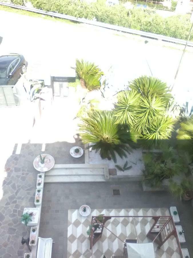 Villa Angela Сан Бенедето дел Тронто Екстериор снимка